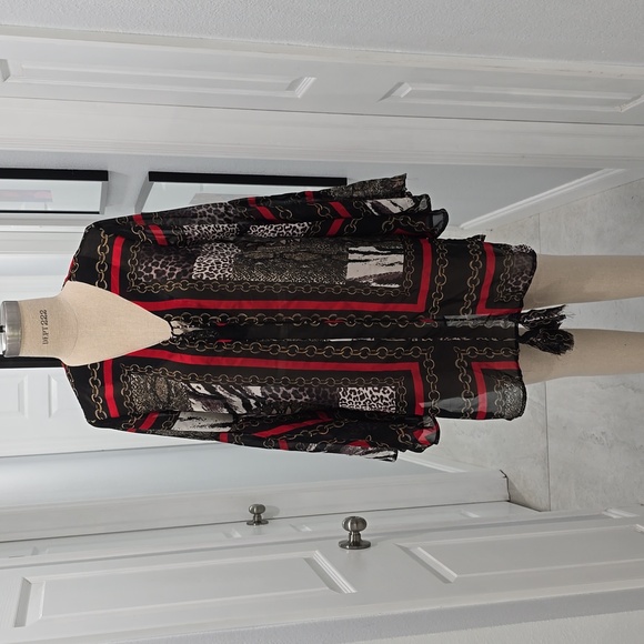 ๐ Chic Sheer Animal Print Cover-Up with Chain Details ๐ - Picture 1 of 6